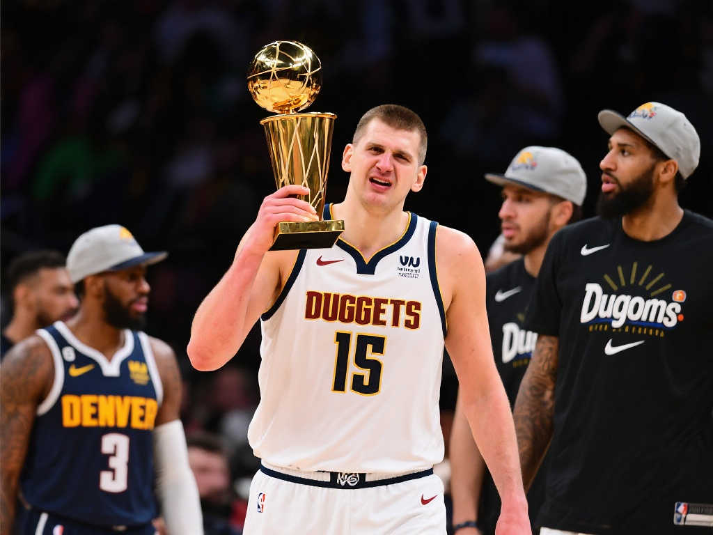 他一向以严 他一向以严